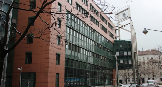 office rent carré lassalle-1