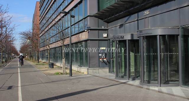 office rent le stadium-1