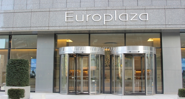 office rent tour europlaza-1