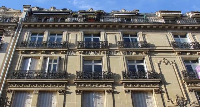 office rent 33 rue marbeuf-1
