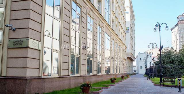 location de bureau renaissance plaza-1