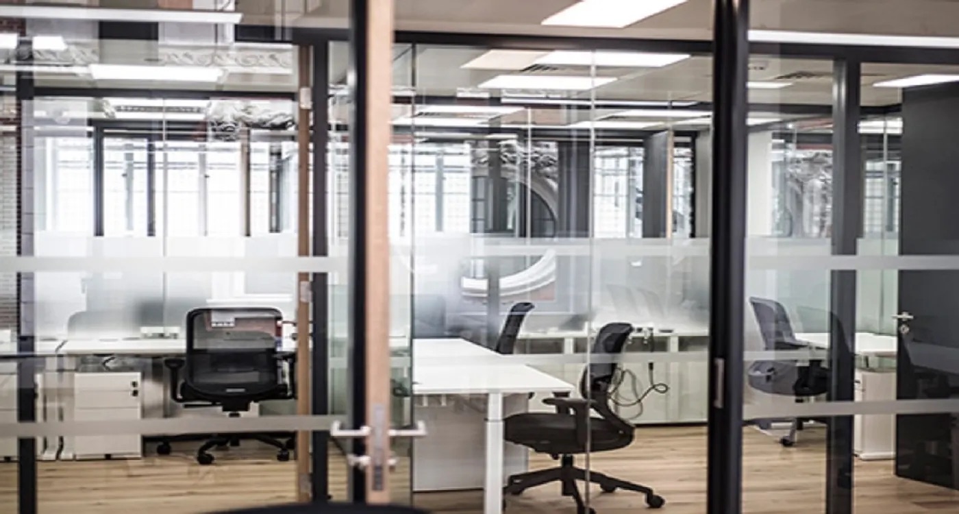 Coworking in Amsterdam: 144 Locations, 6 Districts, from € 96 a Month