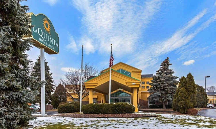 Rent office Appleton