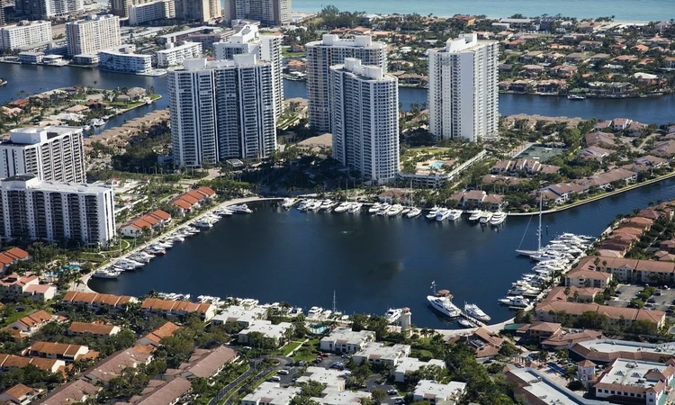 Location bureau Aventura