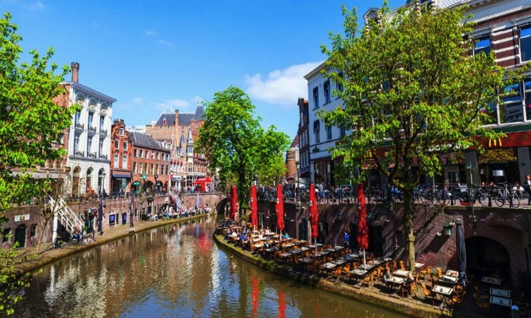 Rent office Utrecht