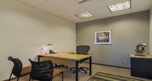 Rent office 102 S. Tejon_1-1