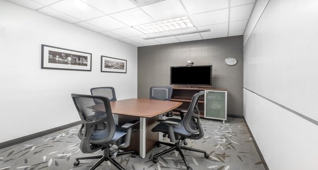 Rent office 11555 Medlock Bridge_1-1