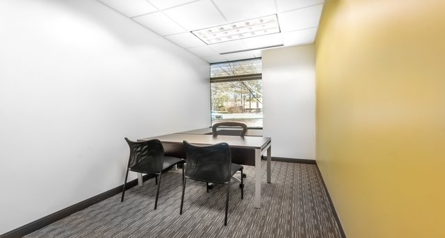 Rent office 11555 Medlock Bridge_3-1