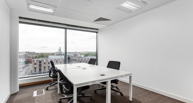 Rent office 120 Bark Street_1-1