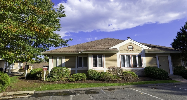 Rent office 1224 Mill Street_2-1