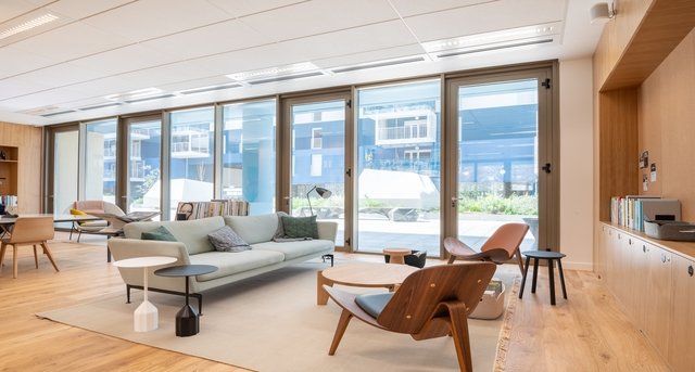 Rent office 132 Boulevard Michelet_1-1