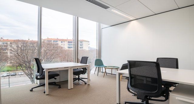 Rent office 132 Boulevard Michelet_5-1