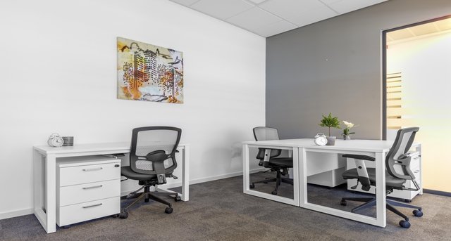 Rent office 13 Zarhin Street_3-1