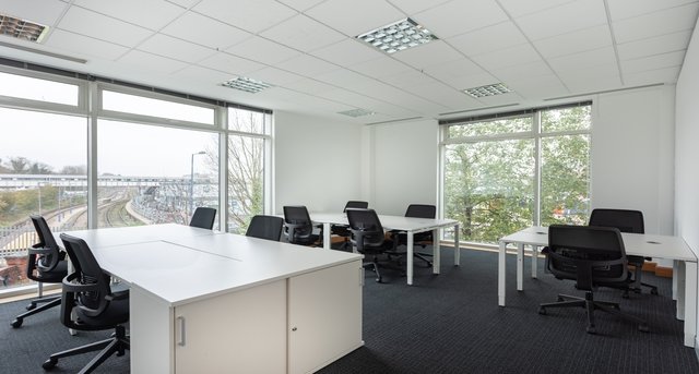 Kiralık Ofis - 1 Farnham Road_5-1
