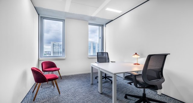 Rent office 1 esplanade Myriam Makeba_3-1