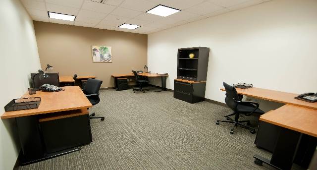Rent office 200 South Wacker Drive_1-1