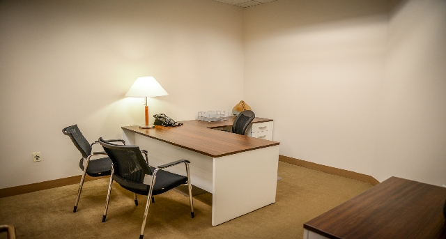 办公室租金2030 Main Street, Suite 1300_1-1