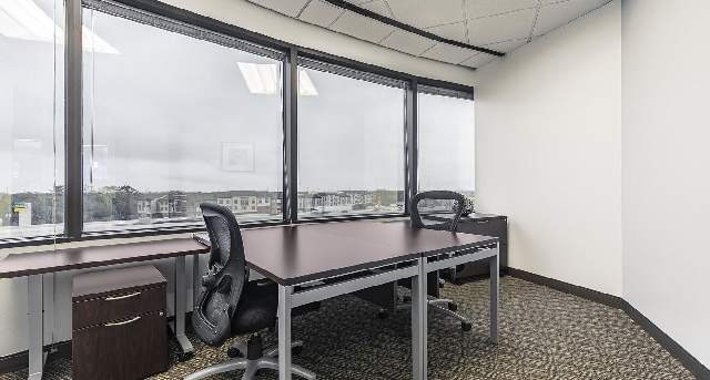 Rent office 2425 West Loop South, Suite 200_1-1