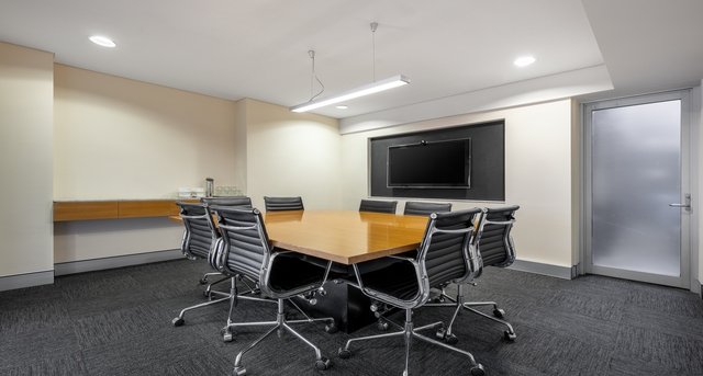 Rent office 246 Pacific Highway_1-1