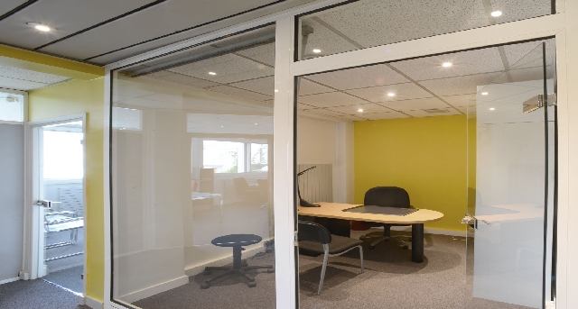 Rent office 293 bd St Denis_4-1