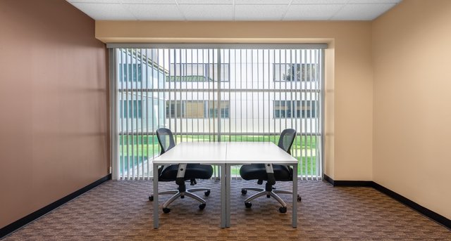Rent office 300 International Drive_3-1