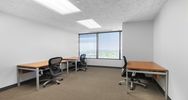 Rent office 363 North Belt_1-1