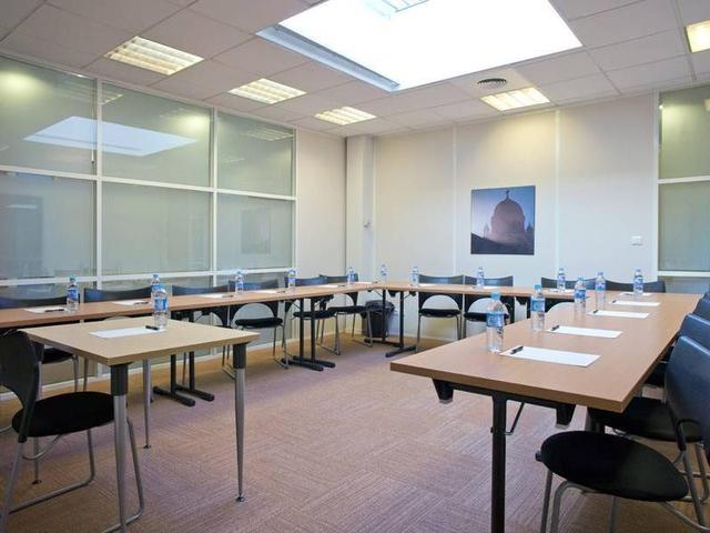 Rent office Europarc de Pichaury Bâtiment B 5, 1330, avenue Guillibert de la Lauzière, Aix en Provence Cedex 03_2-1