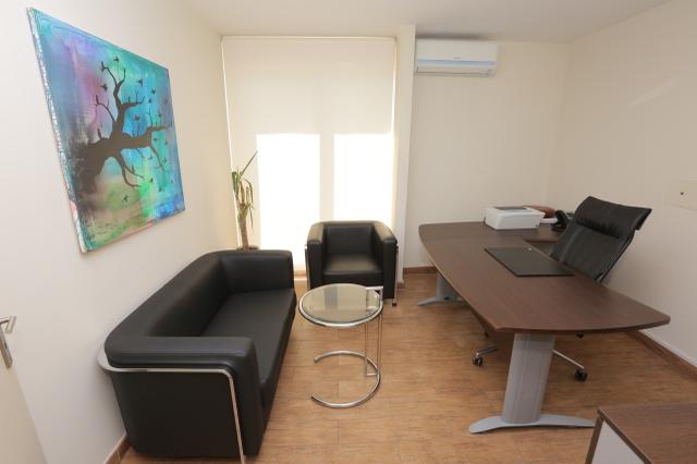 Rent office Hamra Main Street, Intersection Abdel Aziz Street, Modca Building (Bank Byblos Building)_2-1