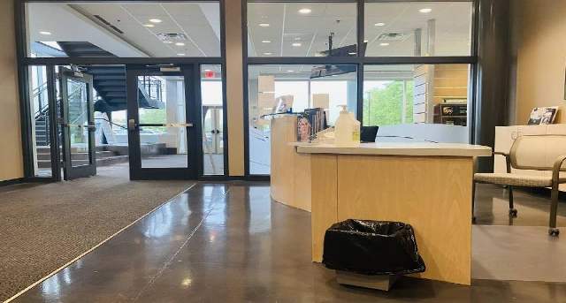 Alquiler oficinas 4620 E. 53rd Street_2-1