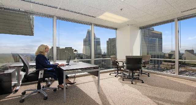 Alquiler oficinas 4620 E. 53rd Street_3-1