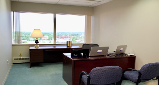 Kantoor te huur 5005 Rockside Road_2-1