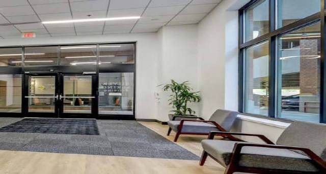 Bureaux à louer 500 West Silver Spring Drive_3-1