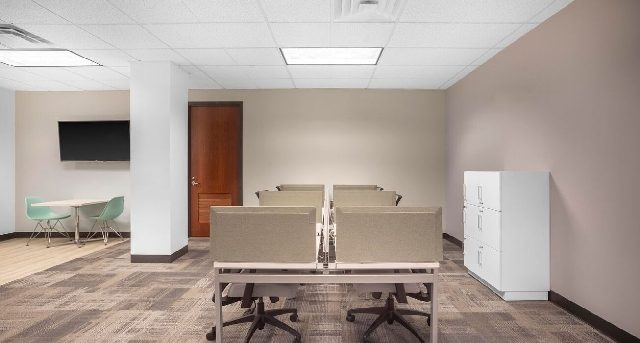 Rent office 545 MetroPlace South, One Metro Place_2-1