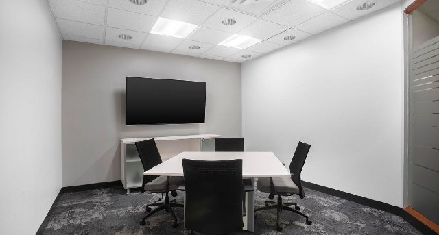 Rent office 545 MetroPlace South, One Metro Place_4-1