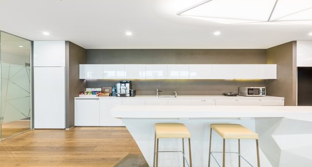Rent office 567 Collins Street_4-1