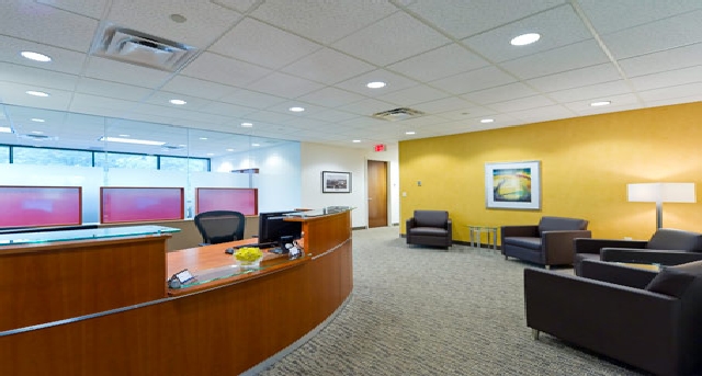 Kantoor te huur 6100 Oak Tree Boulevard_1-1