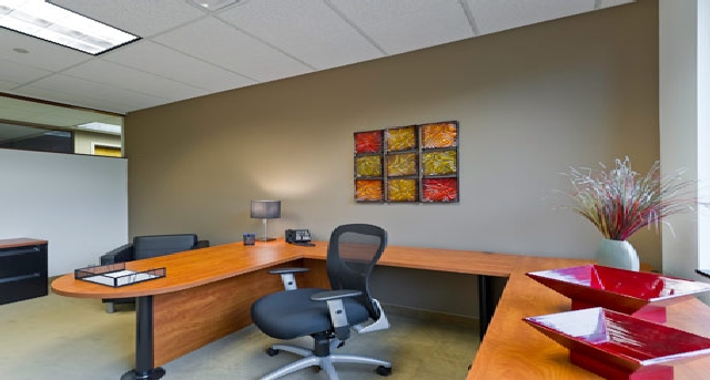 Kantoor te huur 6100 Oak Tree Boulevard_4-1