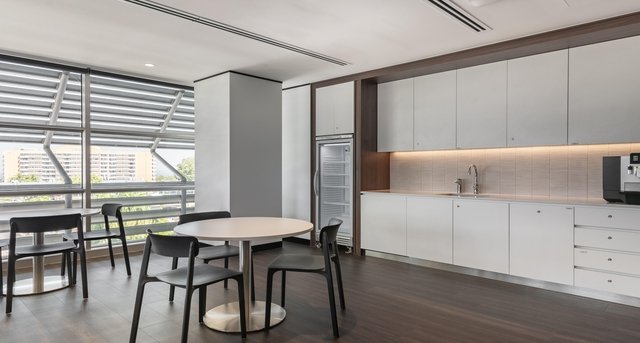 Rent office 66 Smith Street_4-1