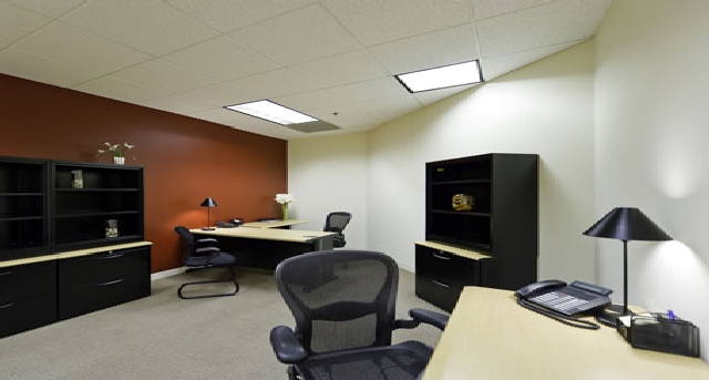 办公室租金7545  Center Drive, Suite 200_1-1