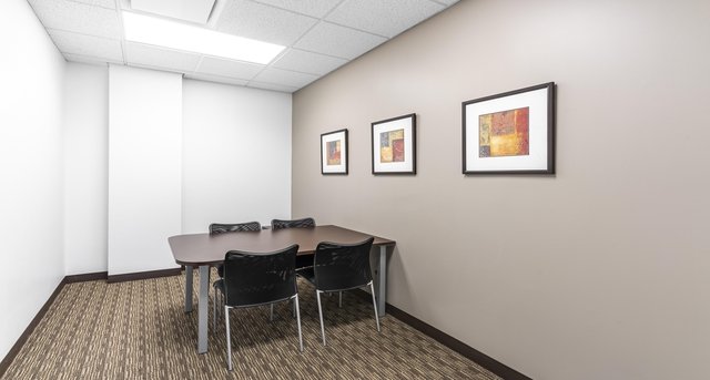 8530 Eagle Point Boulevard_5 임대 사무실-1