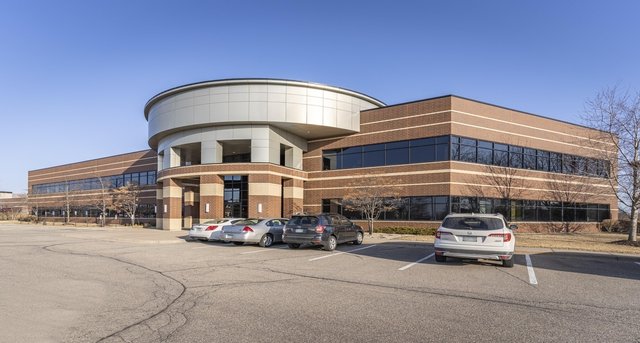 8530 Eagle Point Boulevard_7 임대 사무실-1