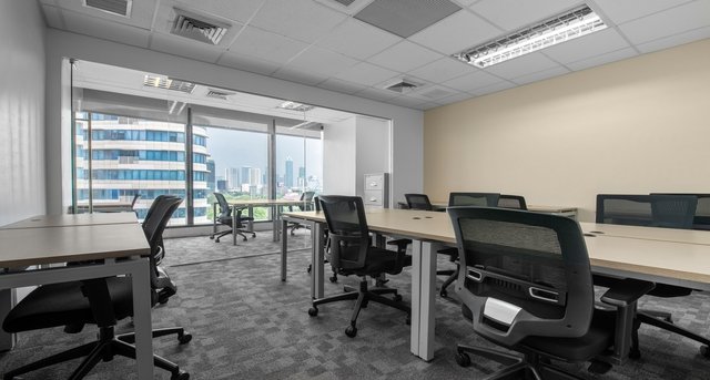 Rent office 8 Rockwell_3-1