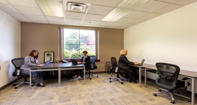 Rent office 9005 Overlook Boulevard_6-1