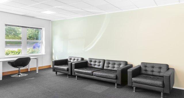 Rent office 960 Capability Green_7-1