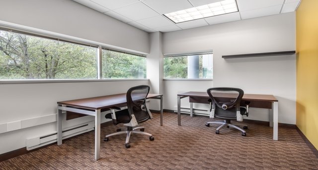 Bureaux à louer 999 Riverview Drive_3-1