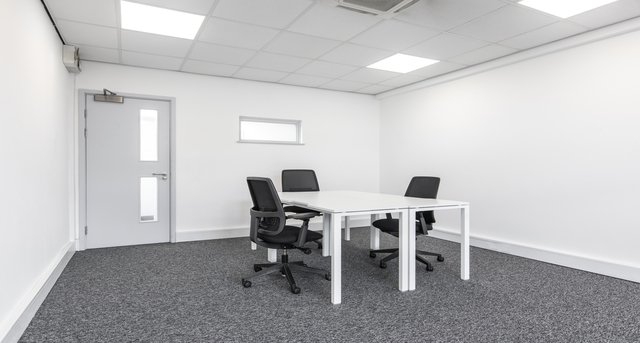 Rent office Andersons Road_6-1