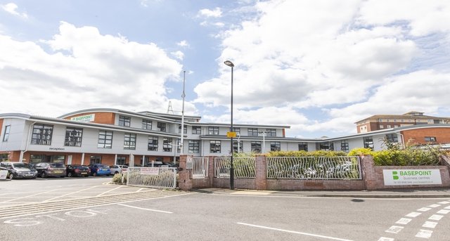 Rent office Andersons Road_8-1