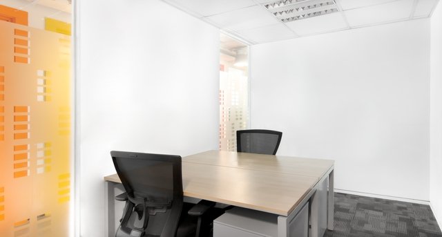 Rent office Apple One Equicom Tower_5-1