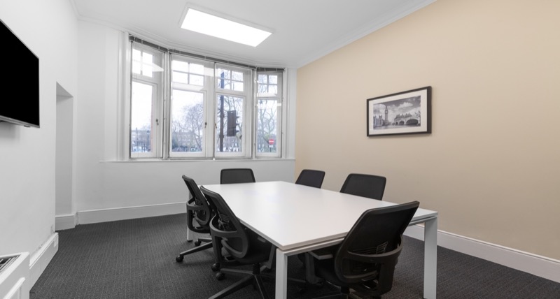 Rent office Bloomsbury Square_7-1