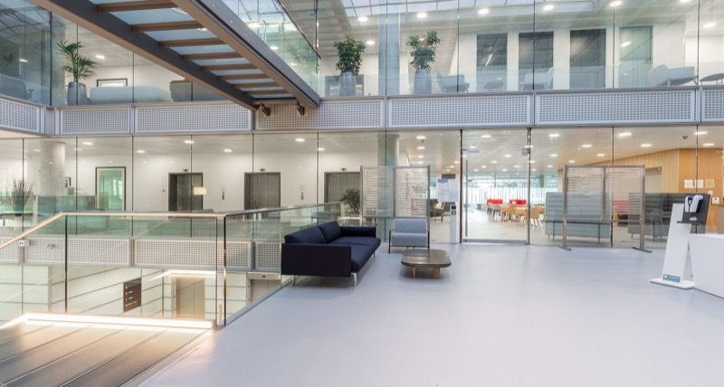 Rent office Chiswick Park_2-1